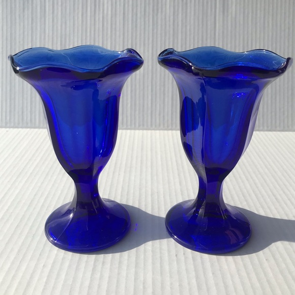 Set of 2 Vintage Cobalt Blue Ice Cream Sundae Dishes 6 1/4” Tall - Picture 1 of 10